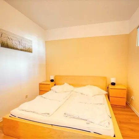 - Haus N, App 0n0609 *